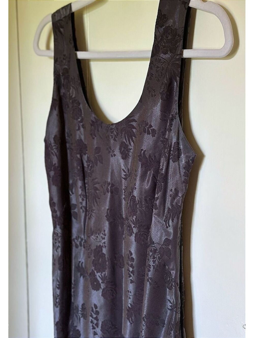 Vintage Banana Republic Sleeveless Dress Silver/Grey with Velvet Flowers -Size 6